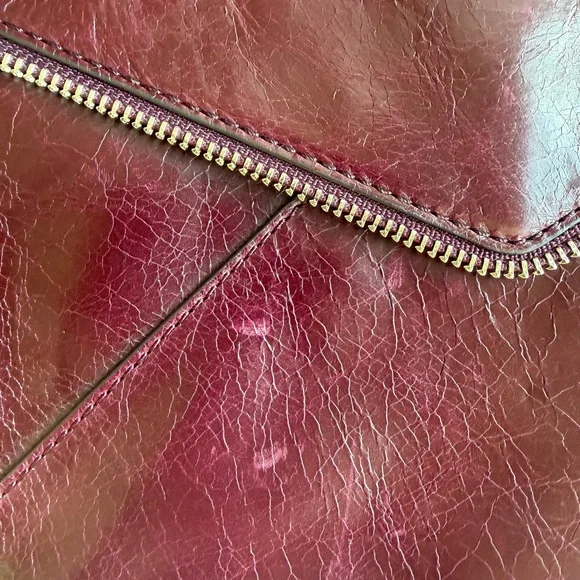 Rebecca Minkoff Maroon Leo Soft Leather Envelope Clutch Zipper Decor GUC - Picture 4 of 4